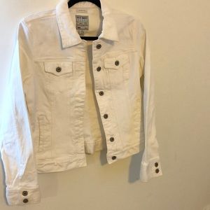 OLD NAVY WHITE  DENIUM JACKET!